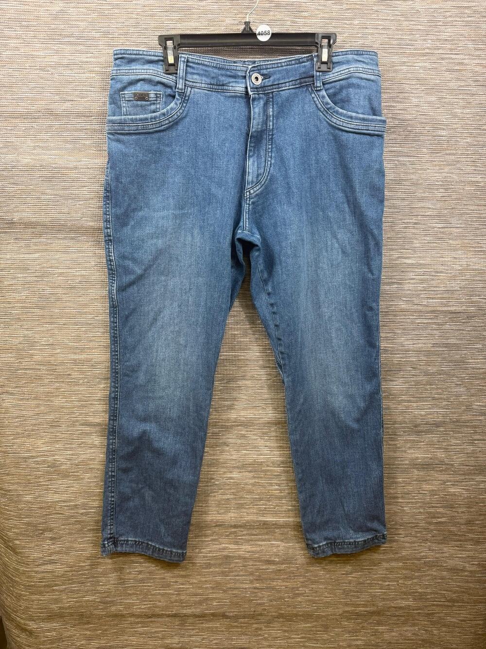 Kuhl Jeans Mens 38x30 Blue Medium Wash Relaxed Straight Insulated Denim Pants
